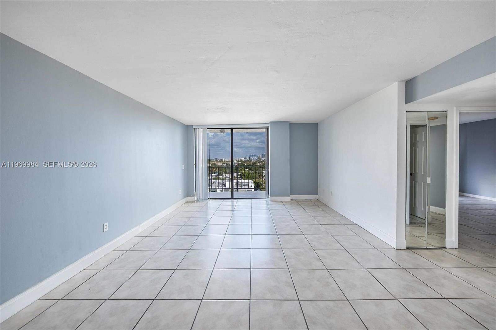 VECINO DEL MAR CONDO - Residential