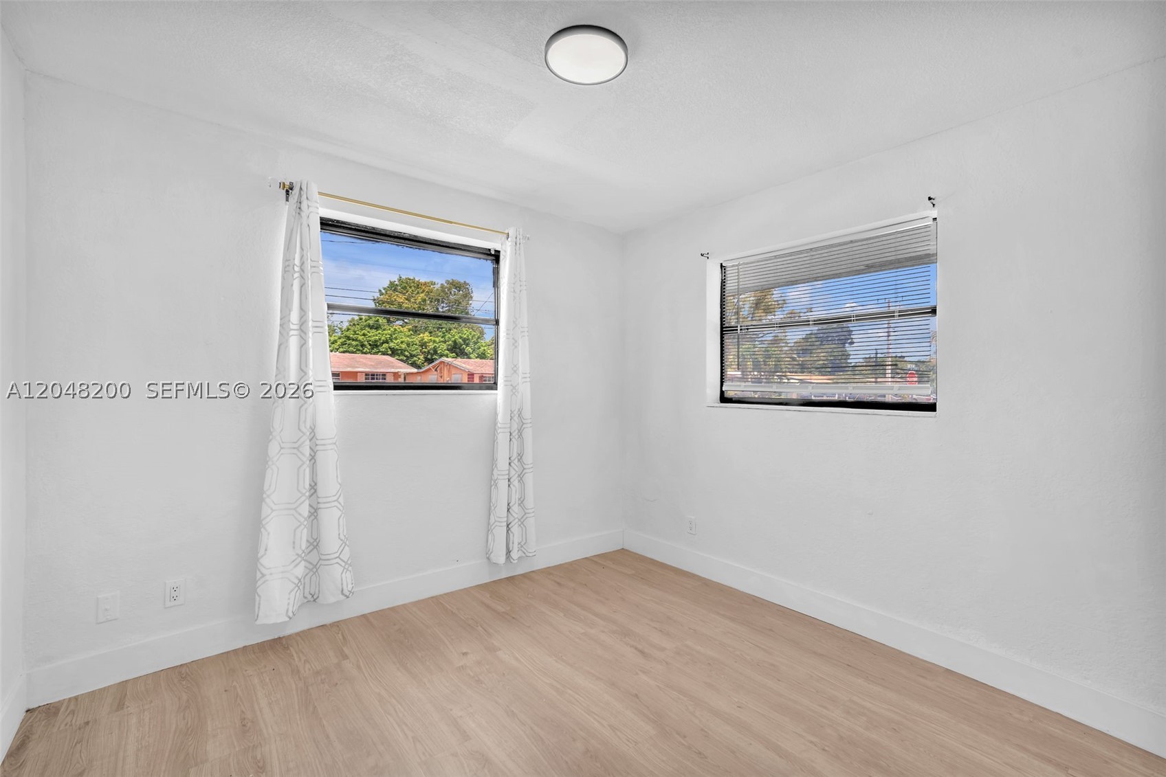 SPRINGBANK PARK - Residential