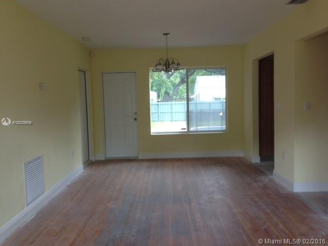 IRONS MANOR 2ND ADDN - Residential