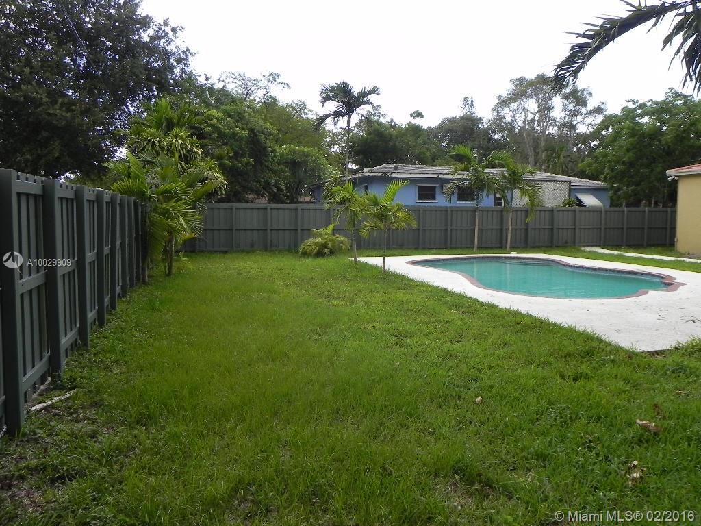 IRONS MANOR 2ND ADDN - Residential