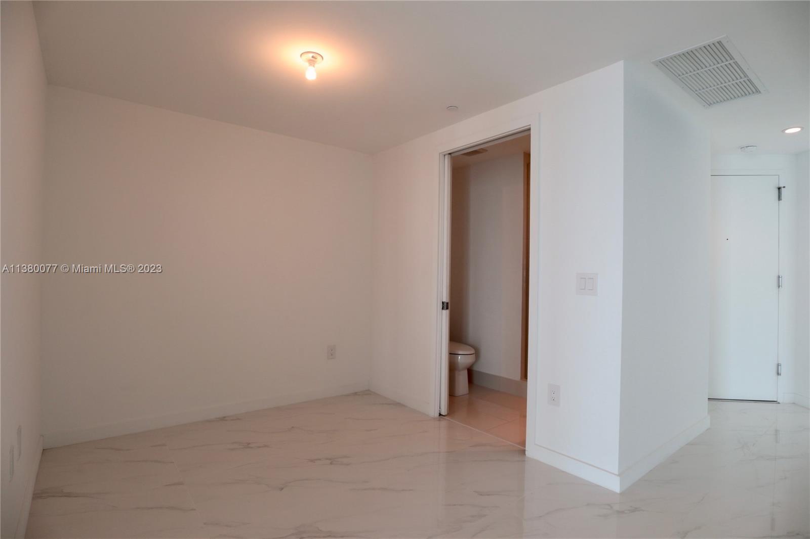 PARAISO BAY - Residential Lease