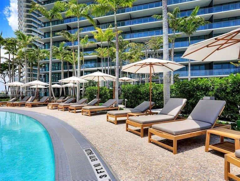 PARAISO BAY - Residential Lease