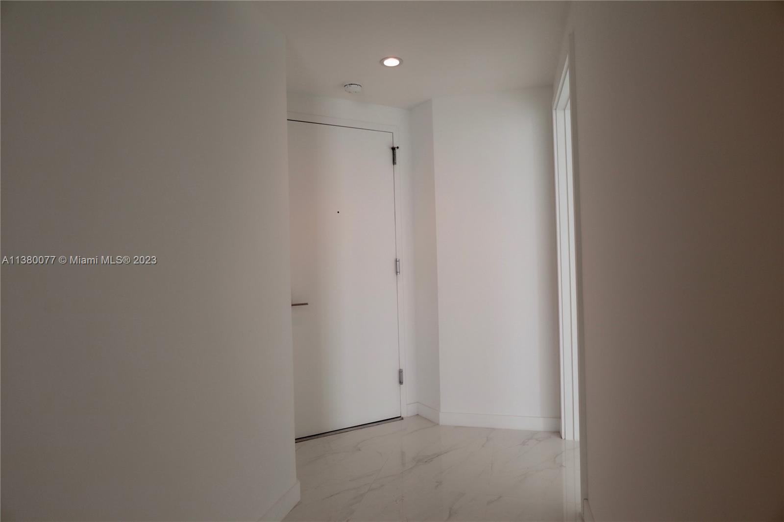 PARAISO BAY - Residential Lease