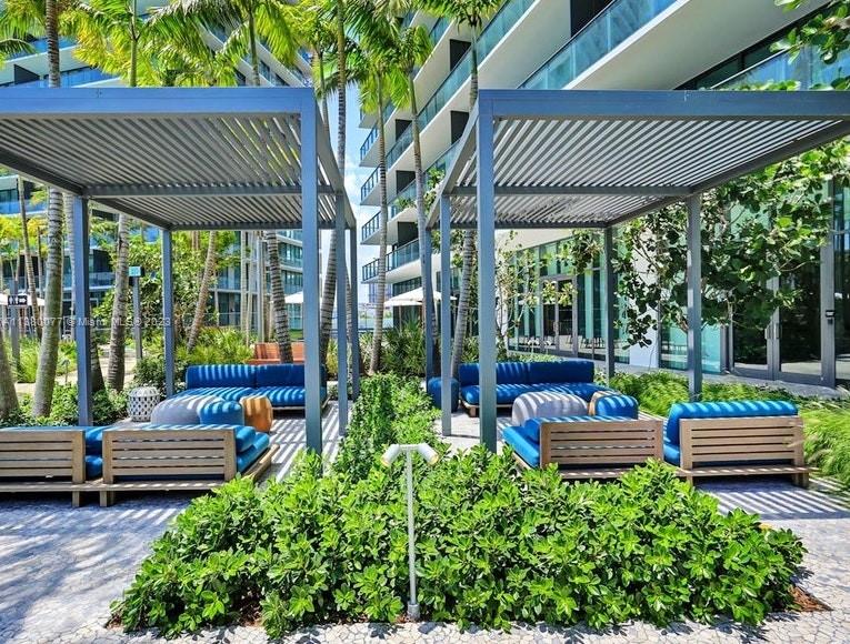 PARAISO BAY - Residential Lease