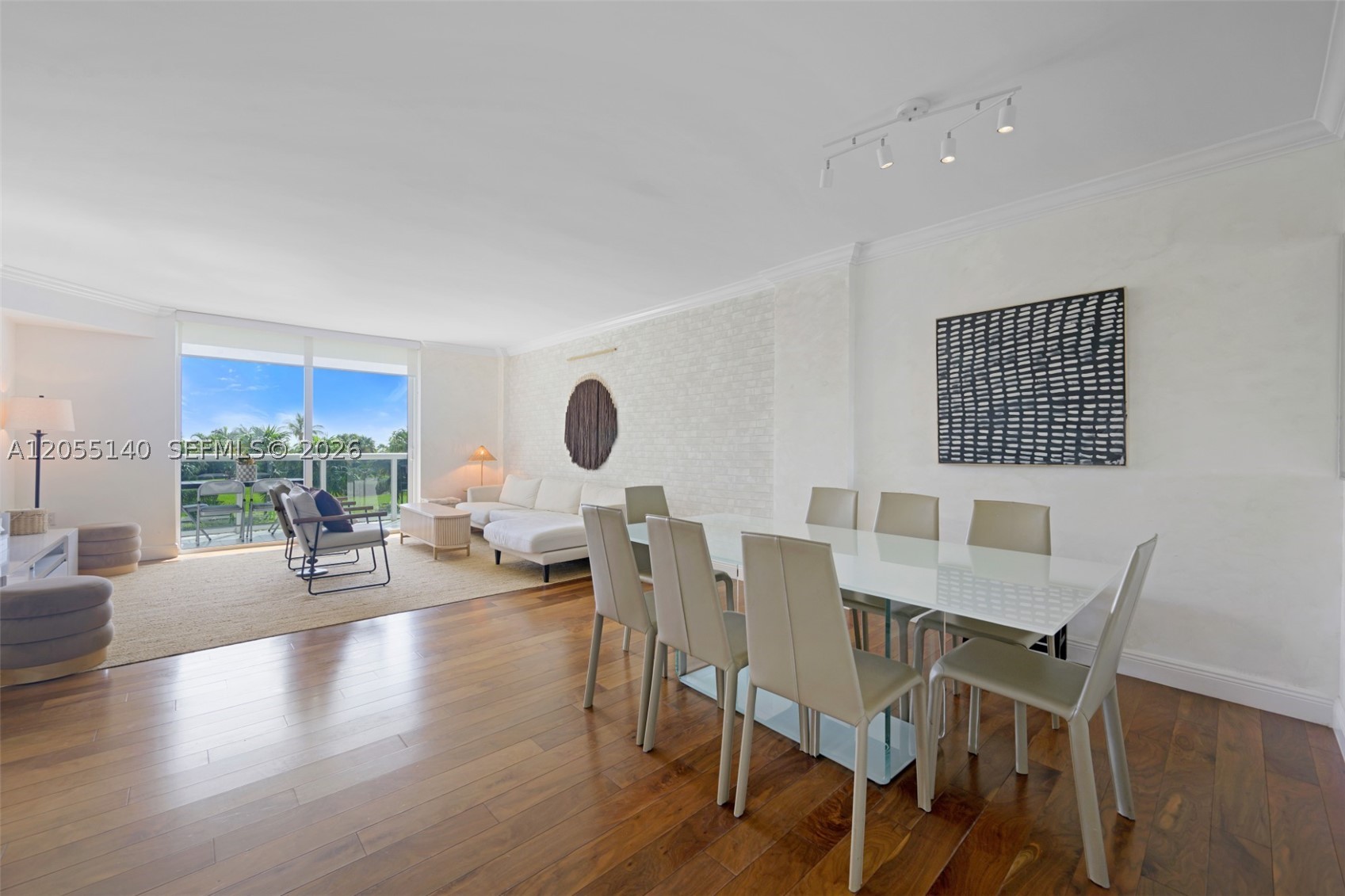 HARBOUR HOUSE - Residential