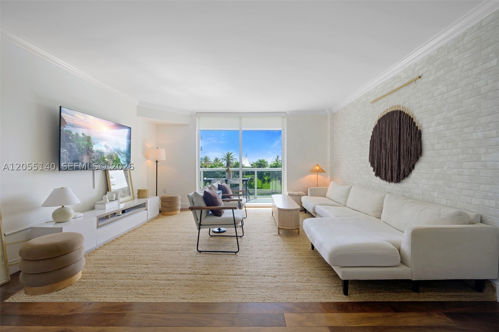 Beautiful Two Bedroom / Two Bath overlooking park/Partial Ocean views. Located on highly desired North side of building. Unit is in excellent condition. Sold Turn-key.