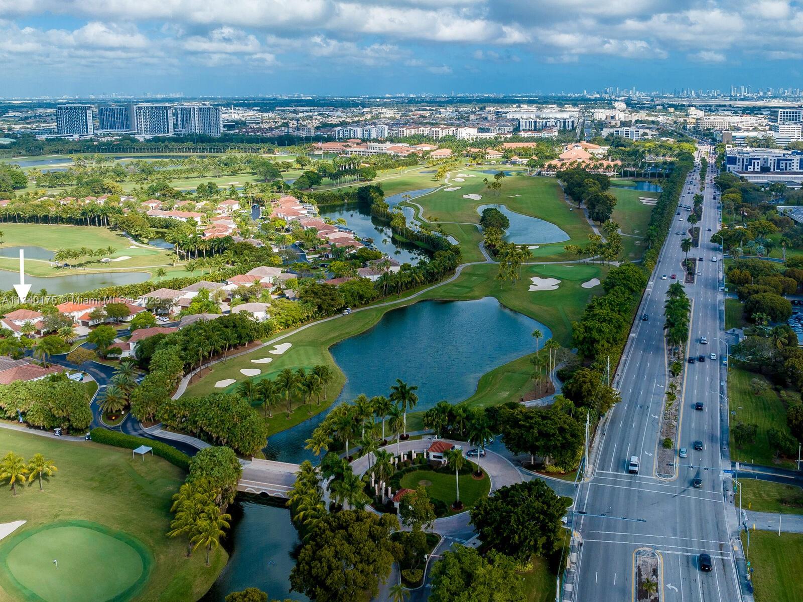 DORAL ESTATES VILLAS - Residential