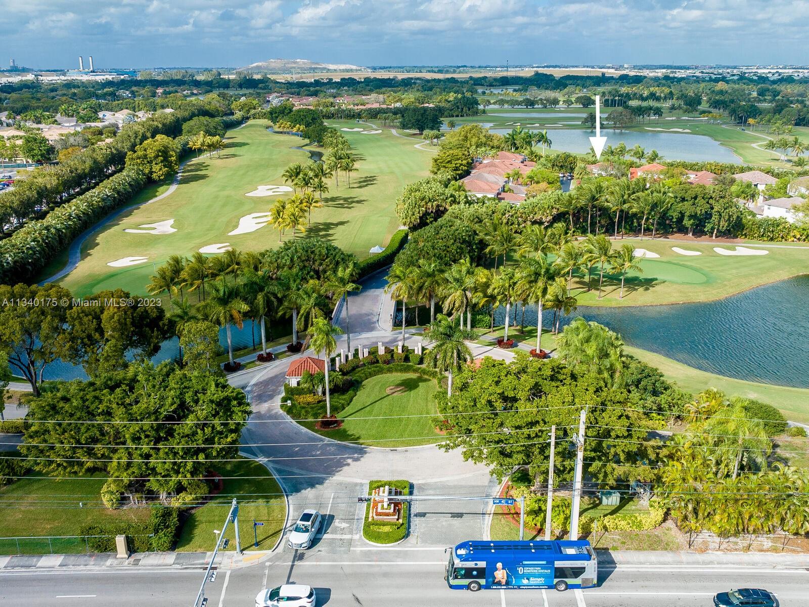 DORAL ESTATES VILLAS - Residential
