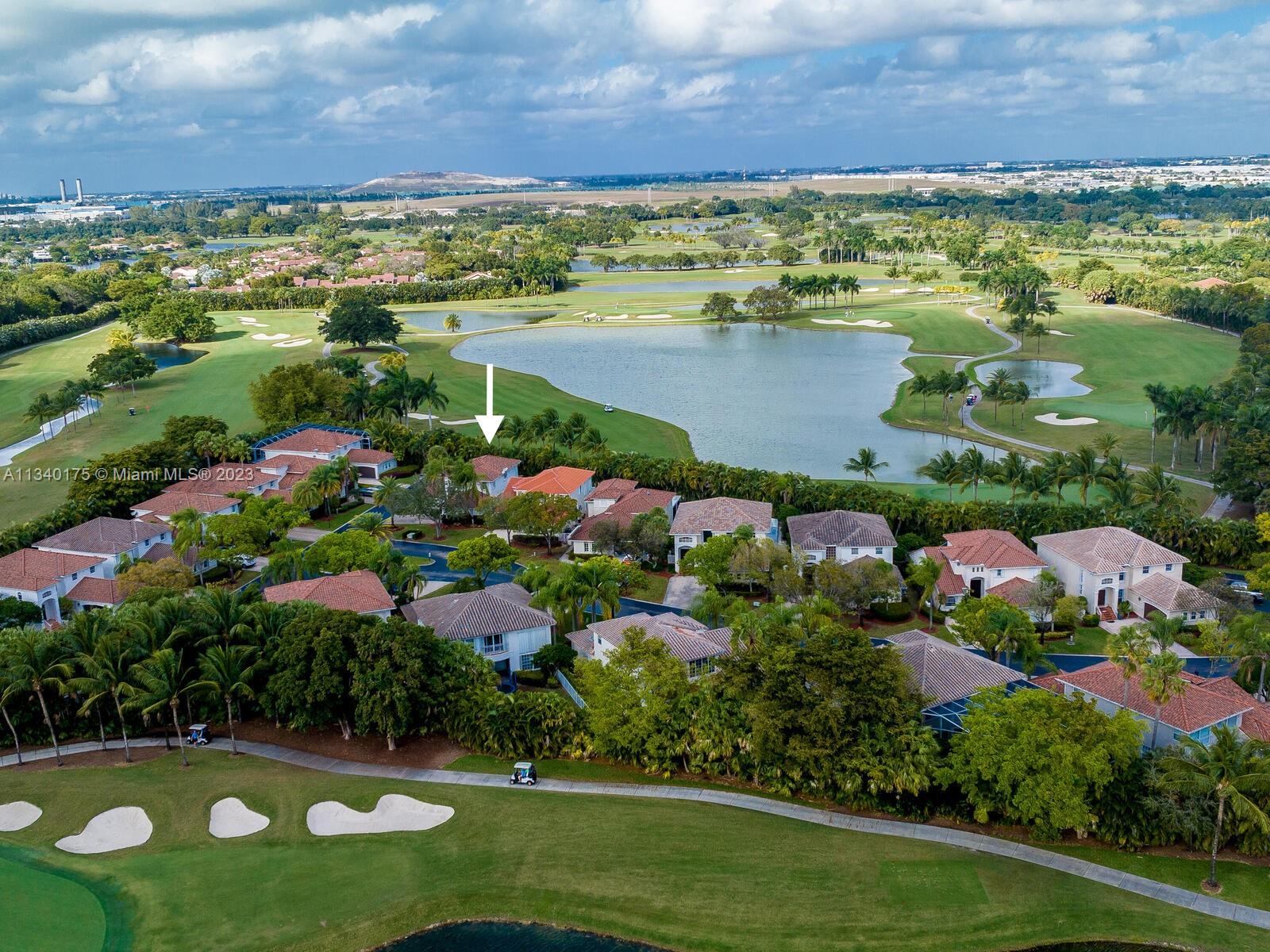 DORAL ESTATES VILLAS - Residential