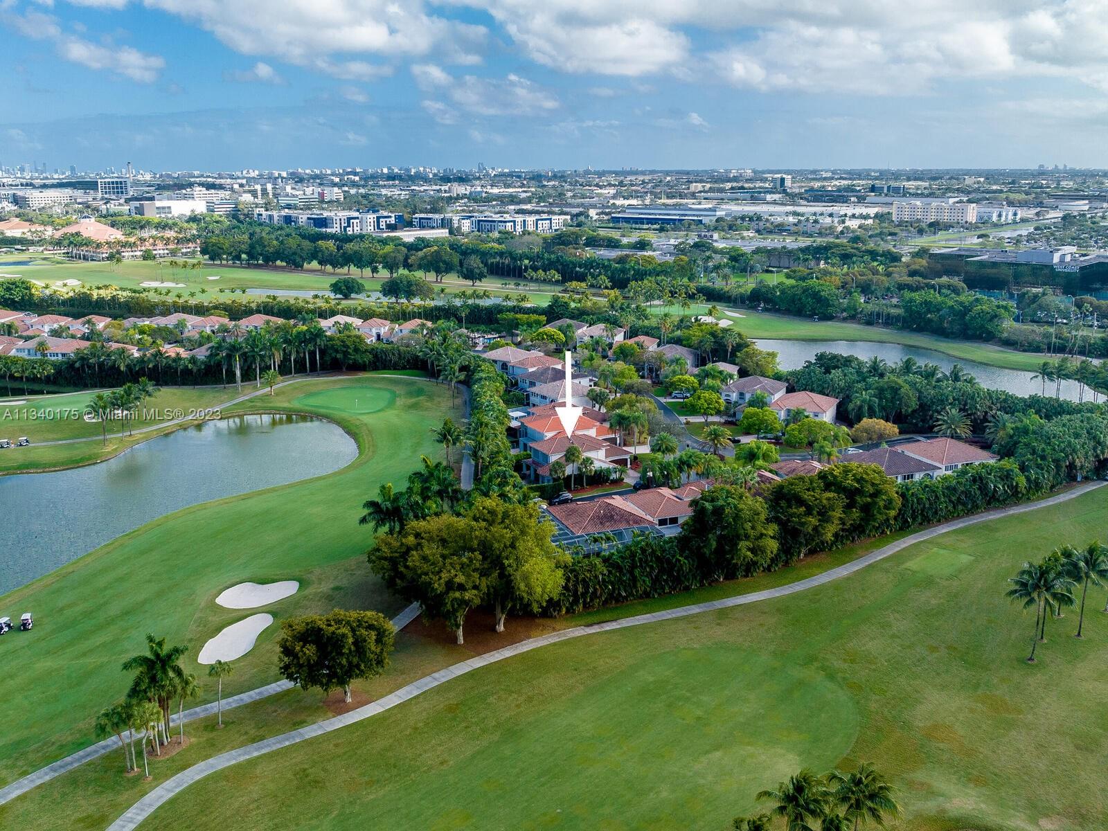 DORAL ESTATES VILLAS - Residential