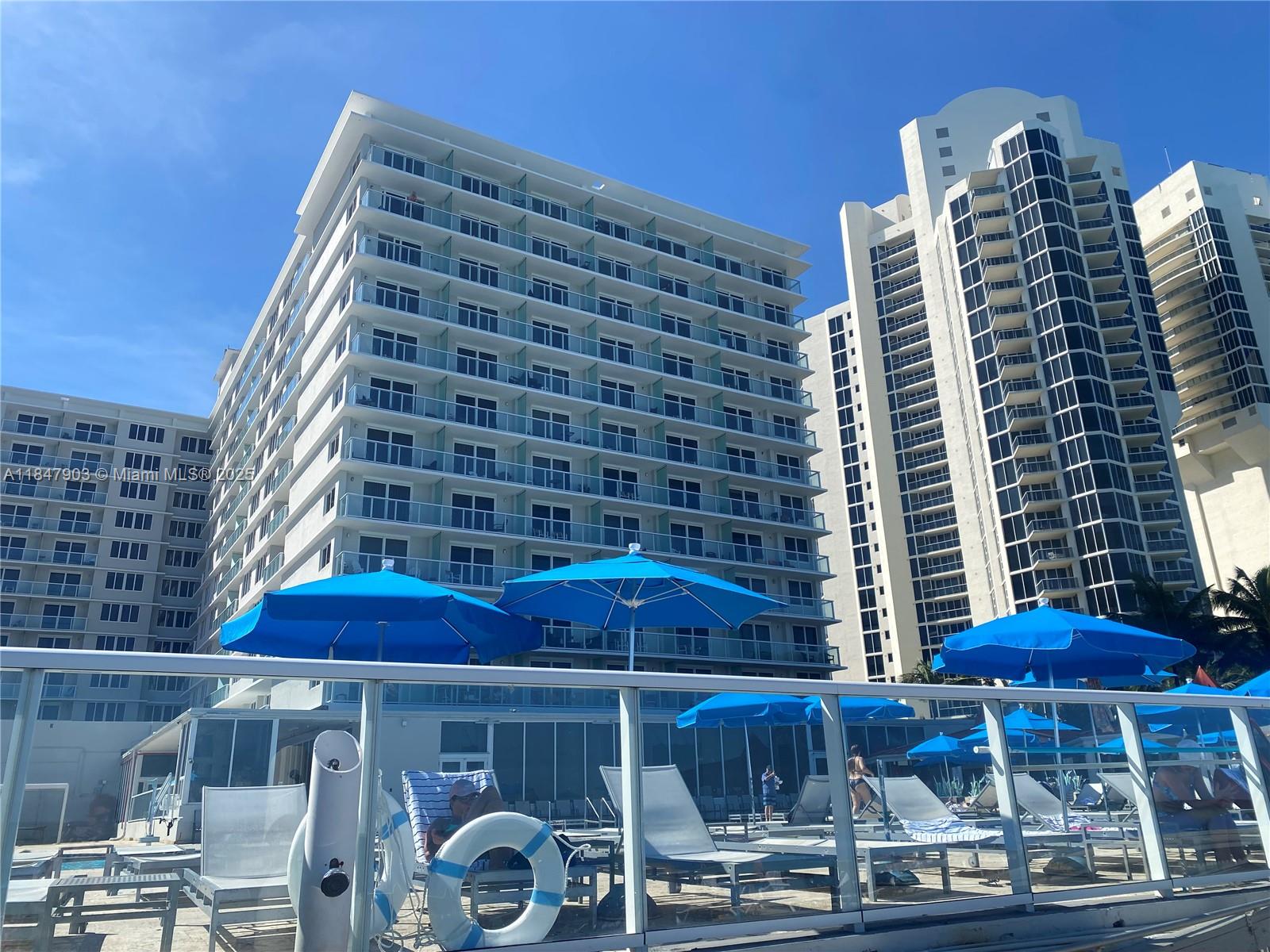 THE AVENTURA BEACH CLUB C - Residential