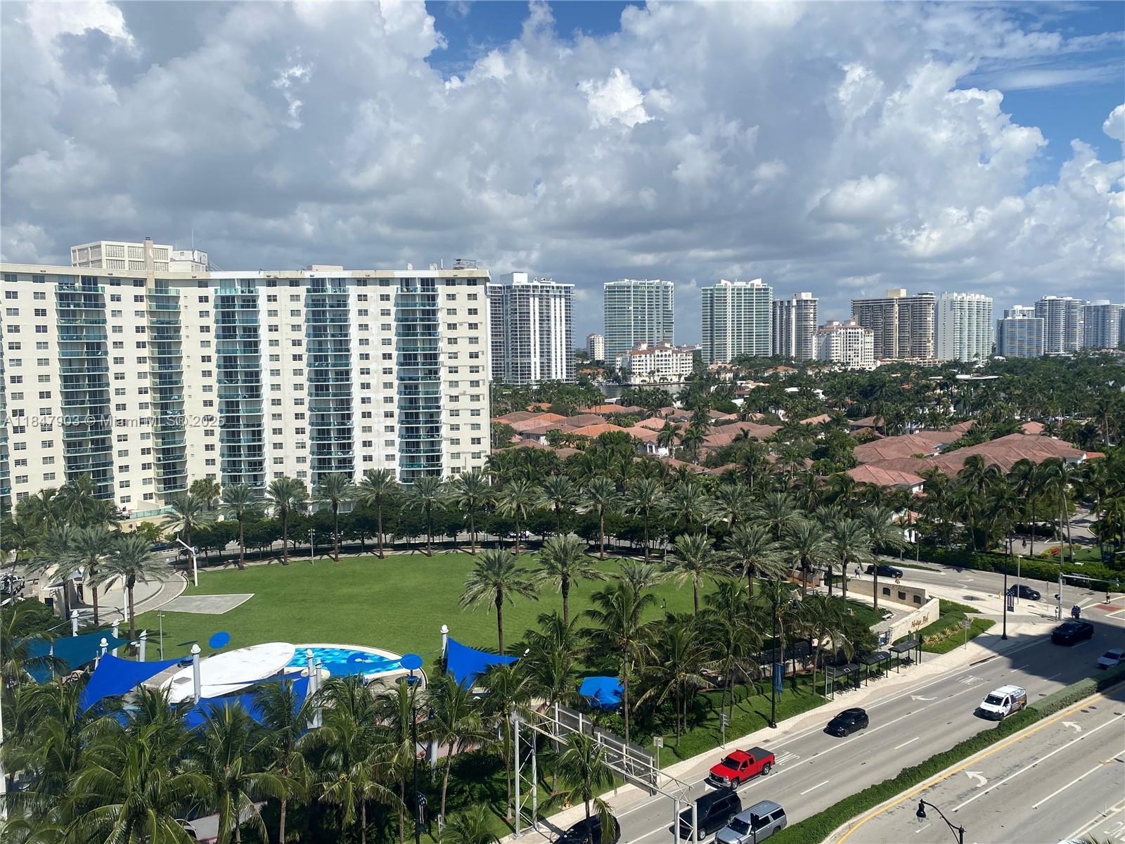 THE AVENTURA BEACH CLUB C - Residential