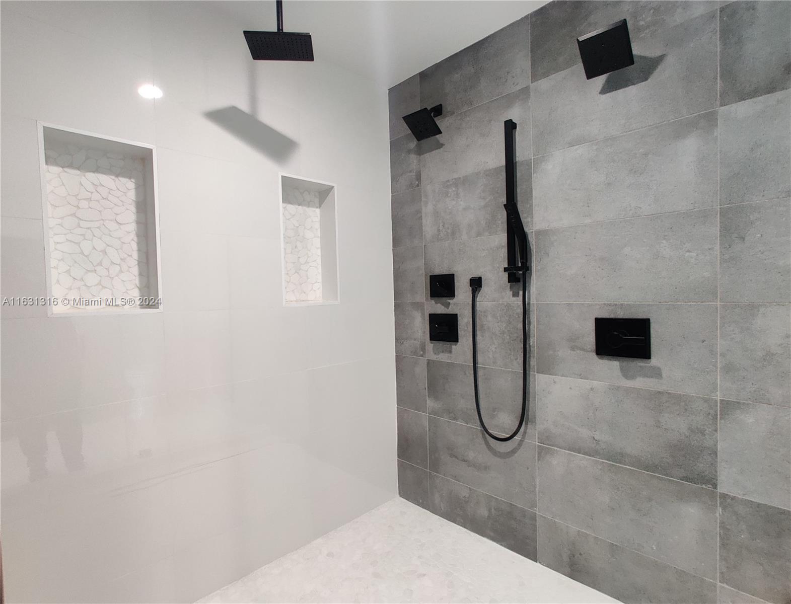 MARINABLUE CONDO - Residential Lease