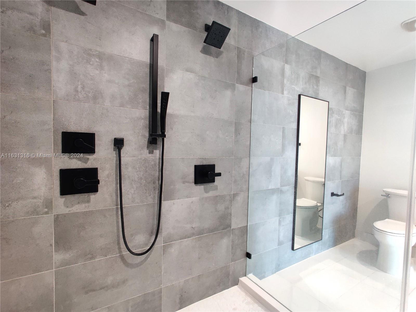 MARINABLUE CONDO - Residential Lease