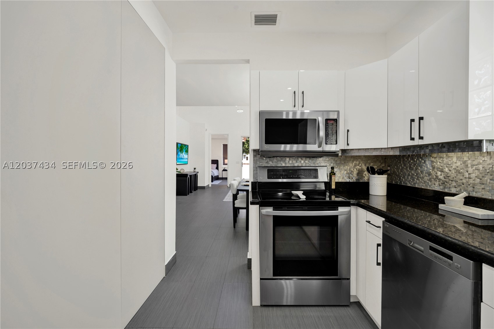 SAN MARINO VILLAGE - Residential Lease