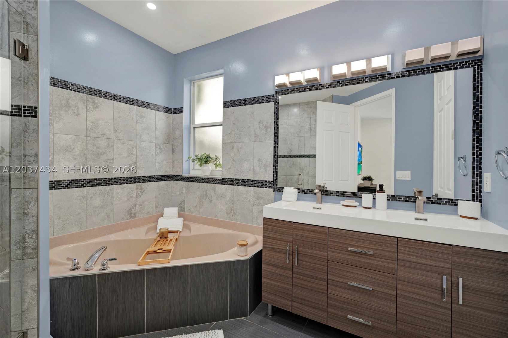 SAN MARINO VILLAGE - Residential Lease