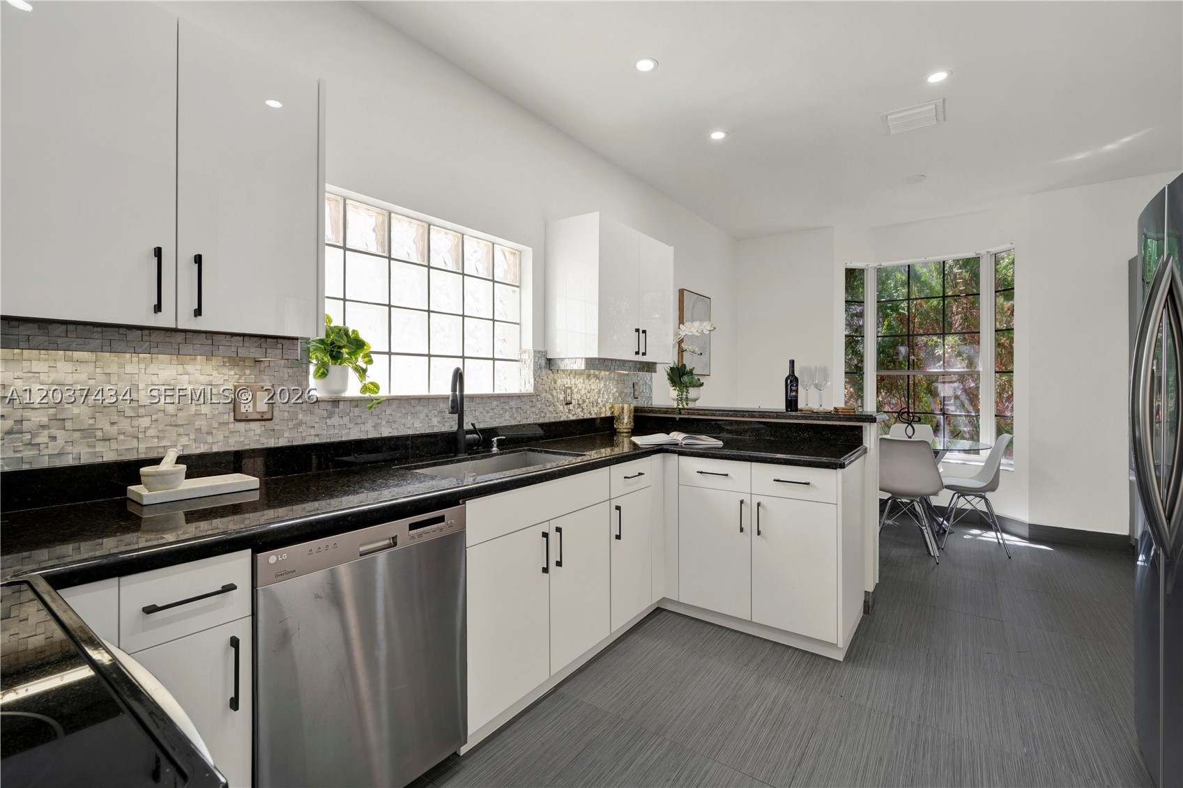 SAN MARINO VILLAGE - Residential Lease