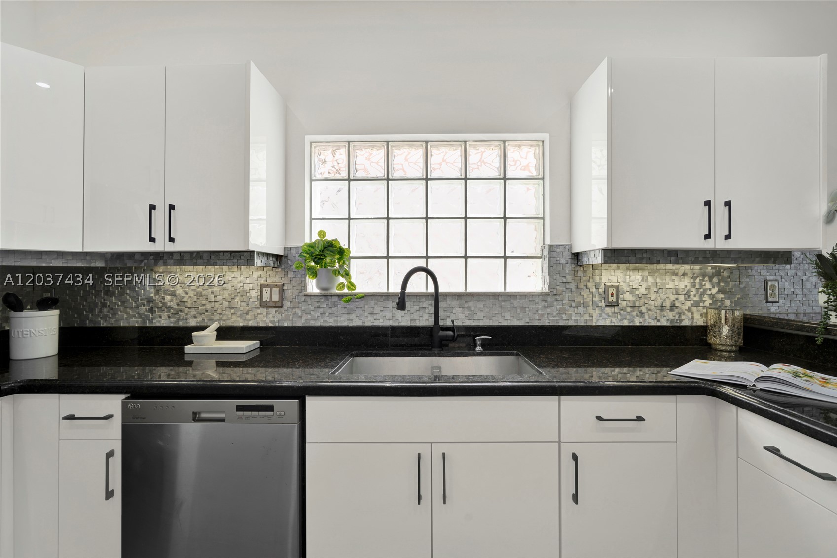 SAN MARINO VILLAGE - Residential Lease