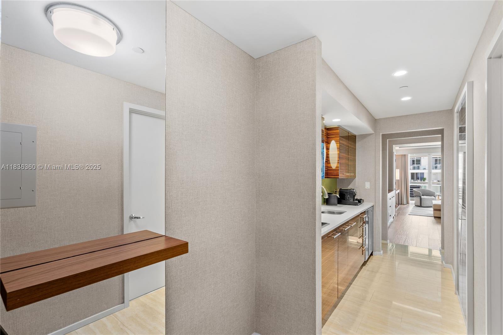 551 FLB CONDOMINIUM RESID - Residential