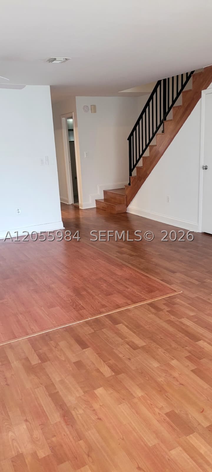KENDALE LK TOWNHOUSE COND - Residential