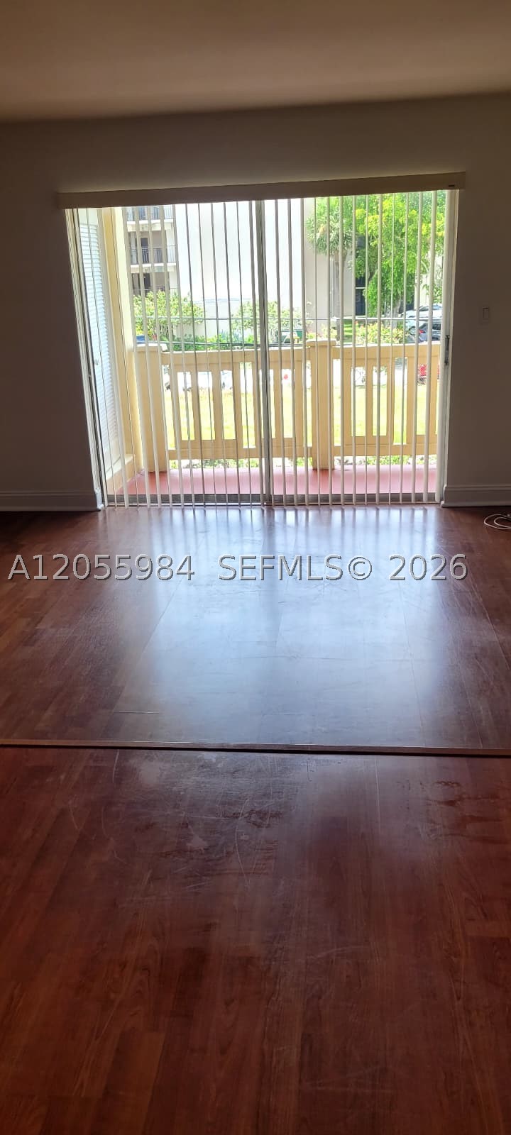 KENDALE LK TOWNHOUSE COND - Residential