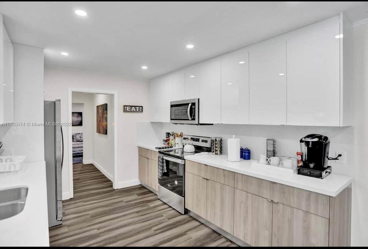 CORAL RIDGE ISLES - Residential Lease