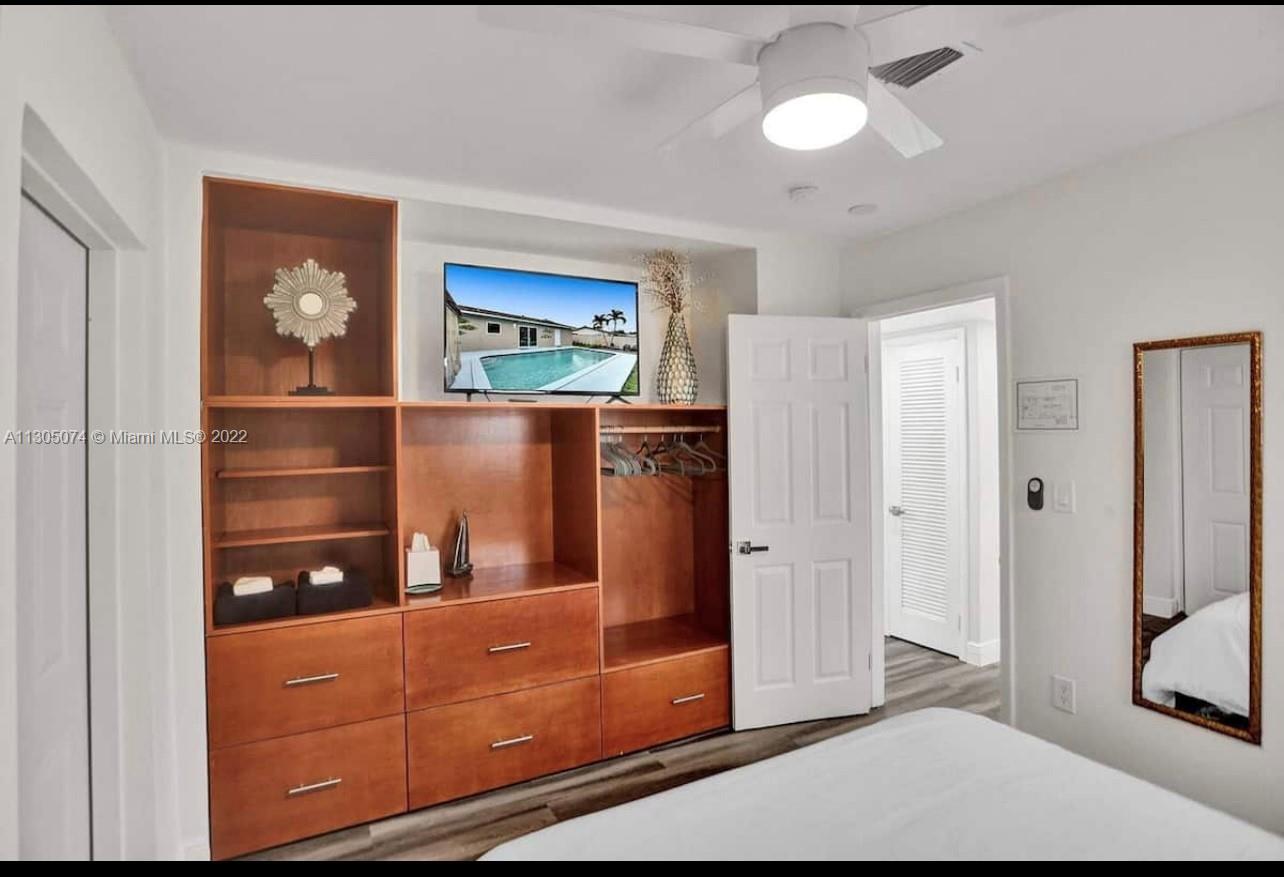 CORAL RIDGE ISLES - Residential Lease