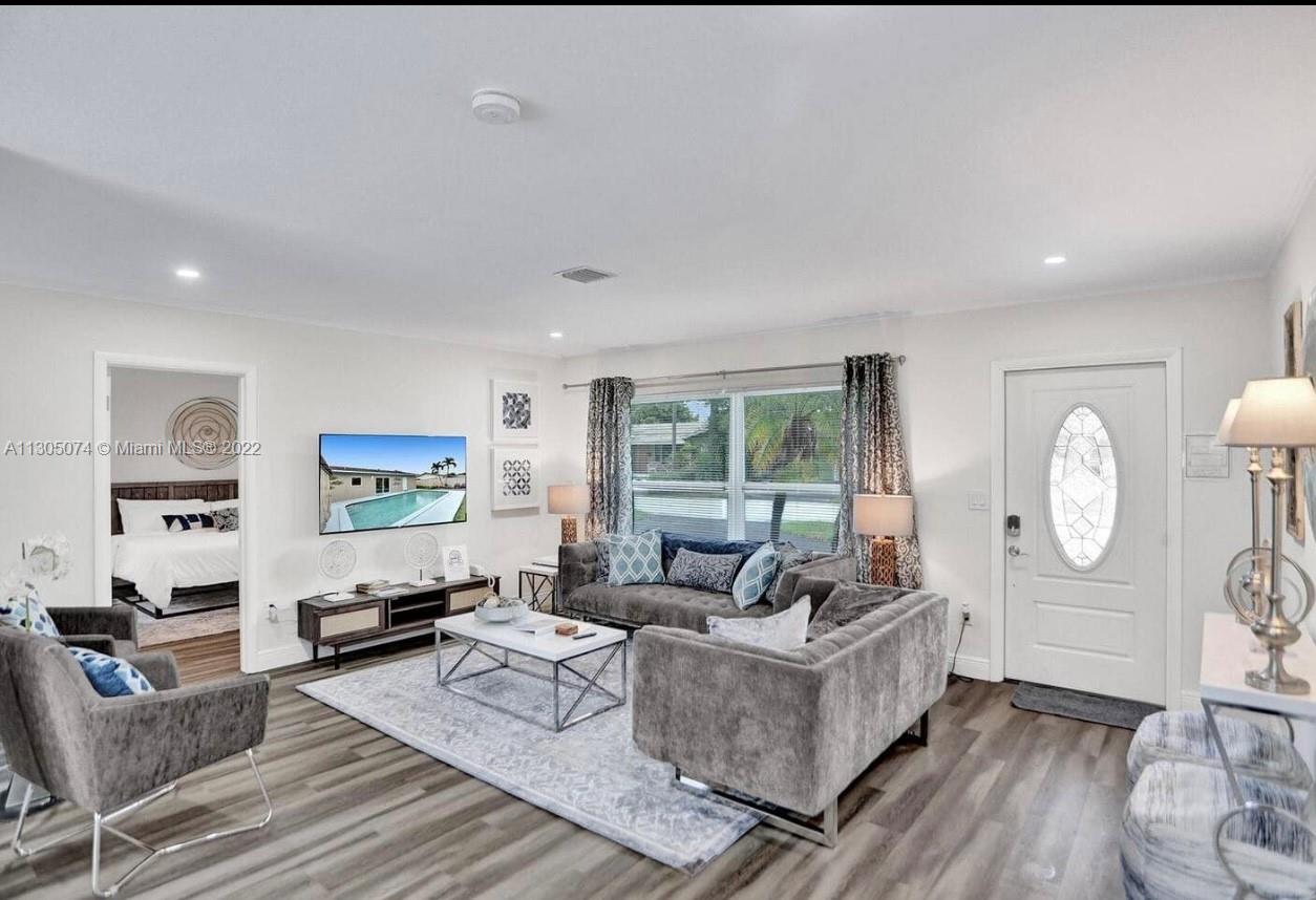 CORAL RIDGE ISLES - Residential Lease