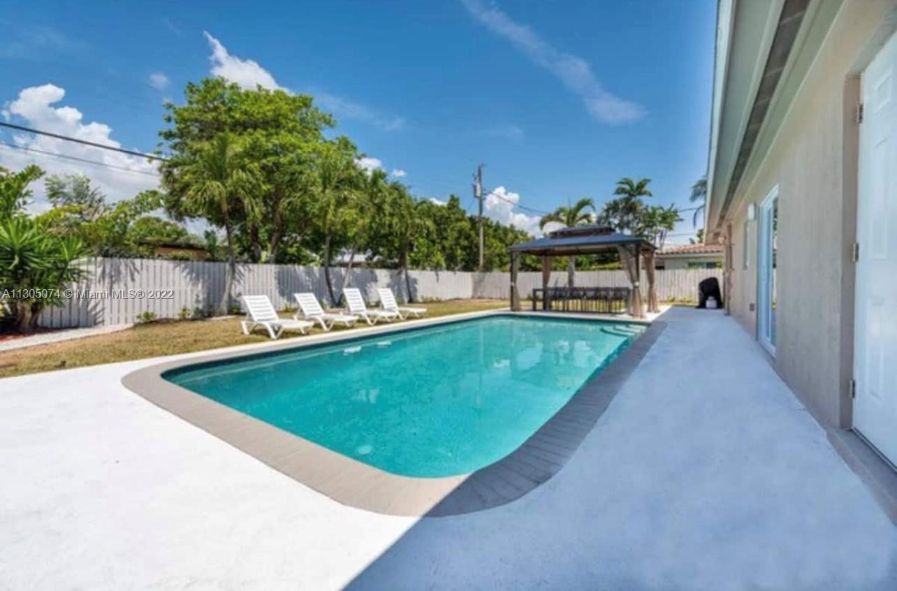 CORAL RIDGE ISLES - Residential Lease