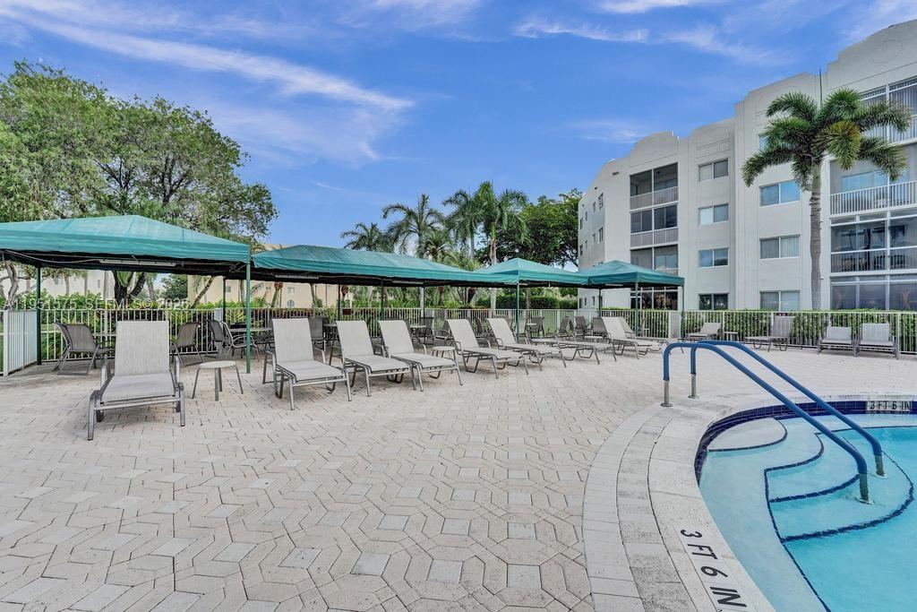 SOUTHAMPTON CONDOMINIUM I - Residential