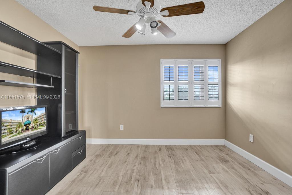 SOUTHAMPTON CONDOMINIUM I - Residential