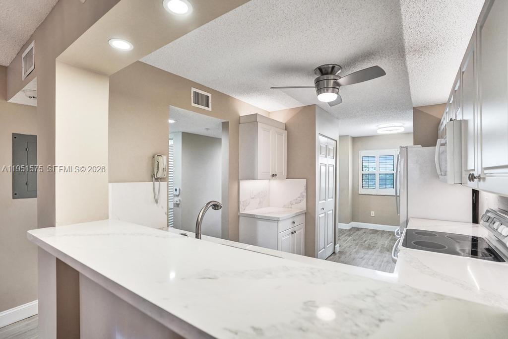 SOUTHAMPTON CONDOMINIUM I - Residential