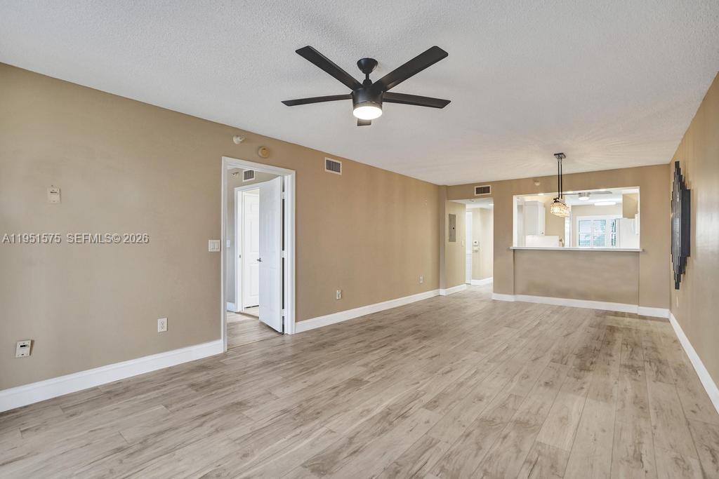 SOUTHAMPTON CONDOMINIUM I - Residential