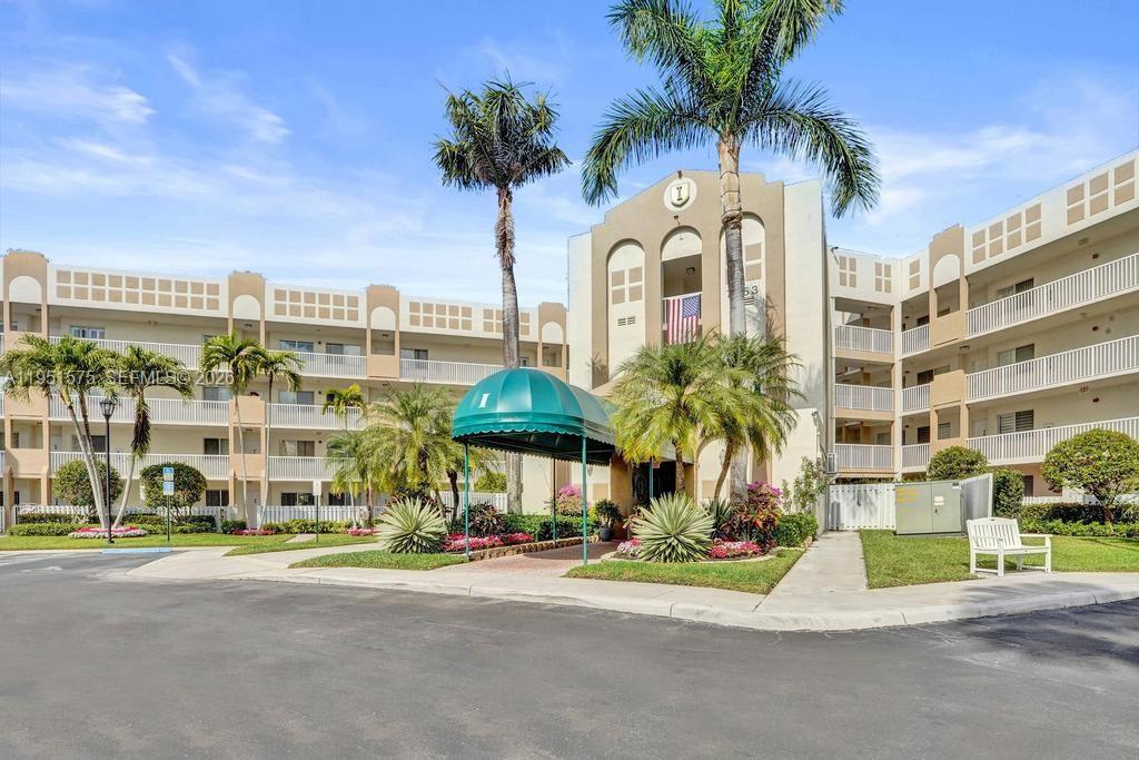 SOUTHAMPTON CONDOMINIUM I - Residential