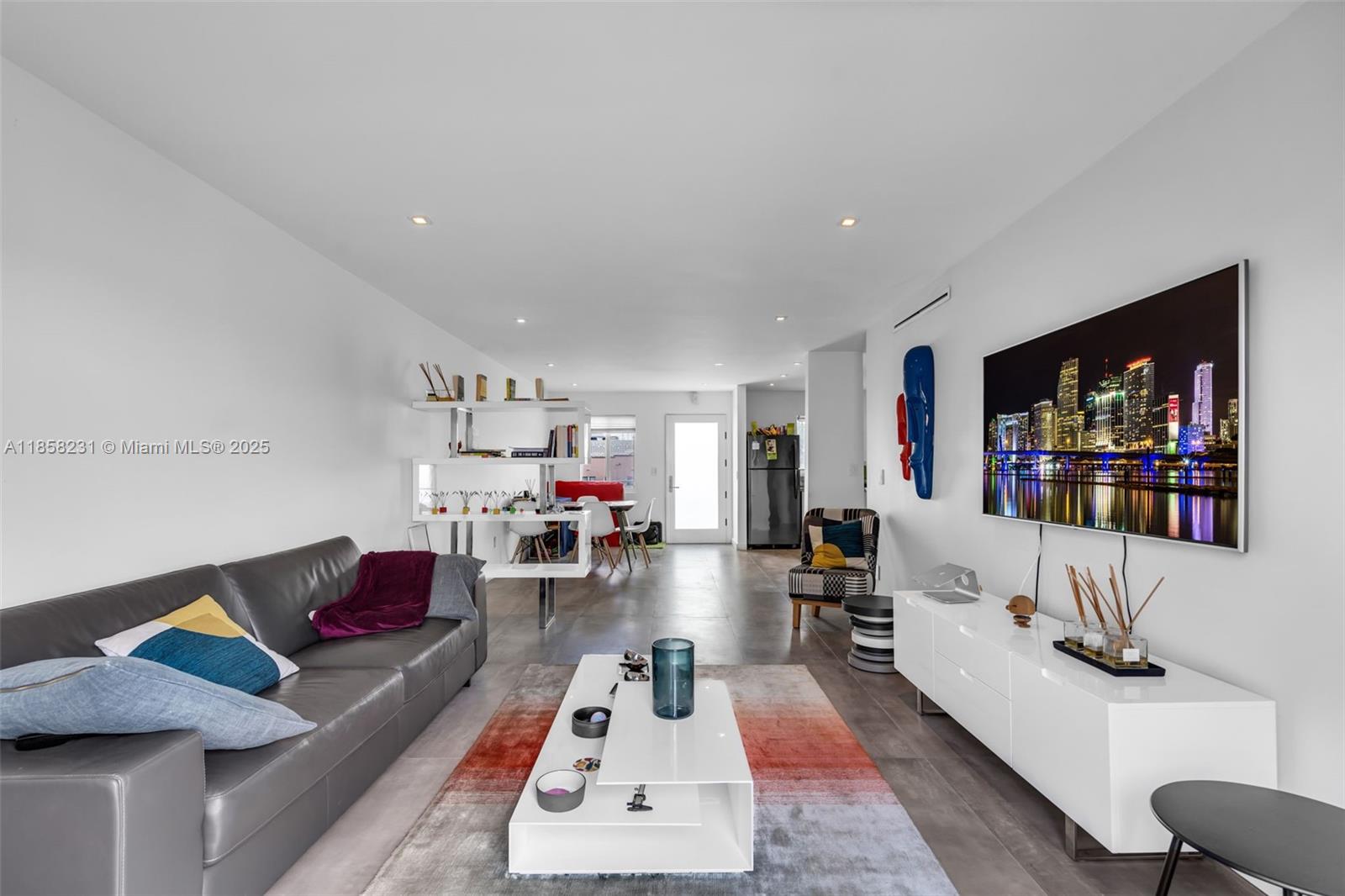 DREXEL 15 CONDO - Residential