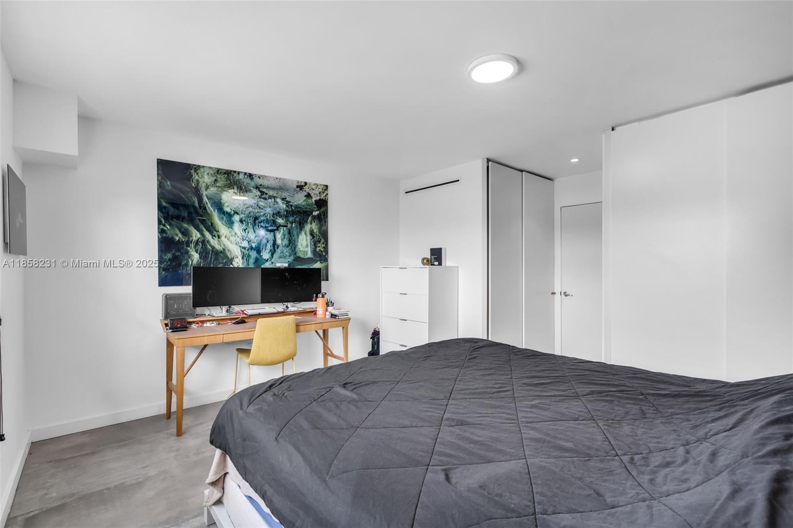DREXEL 15 CONDO - Residential