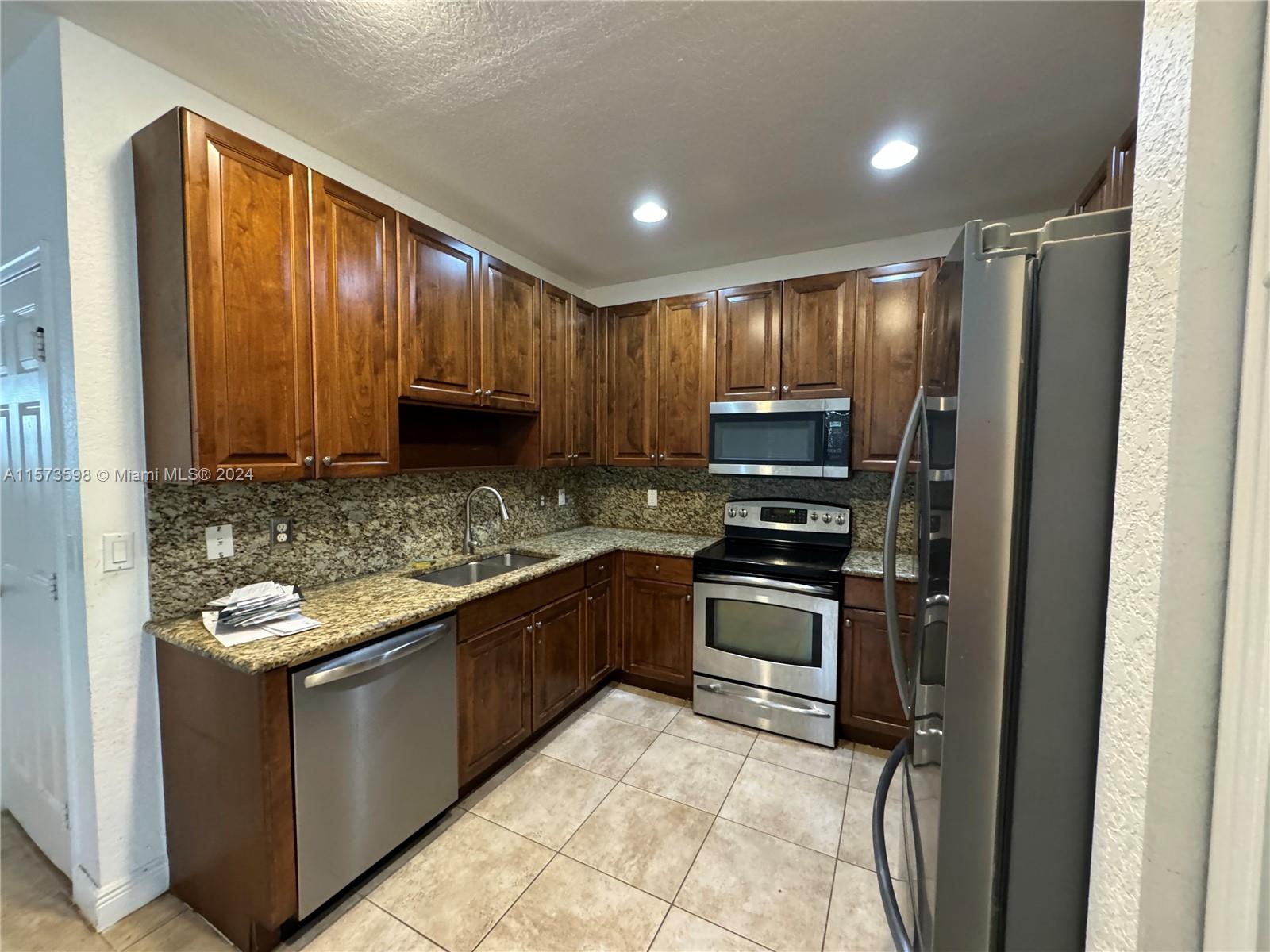 DARLINGTON PARK - Residential Lease