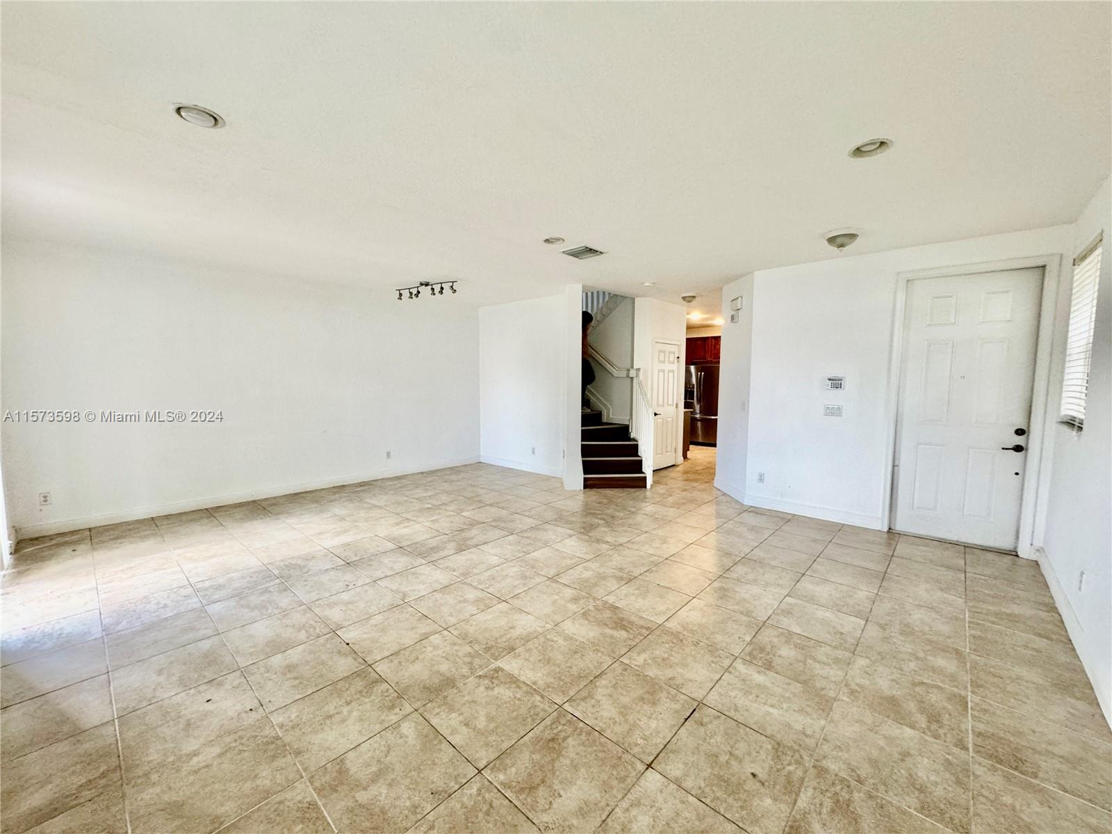 DARLINGTON PARK - Residential Lease