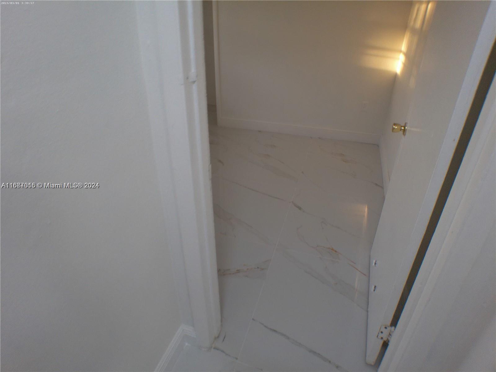 SCOTT LAKE MANOR SEC 3 - Residential Lease