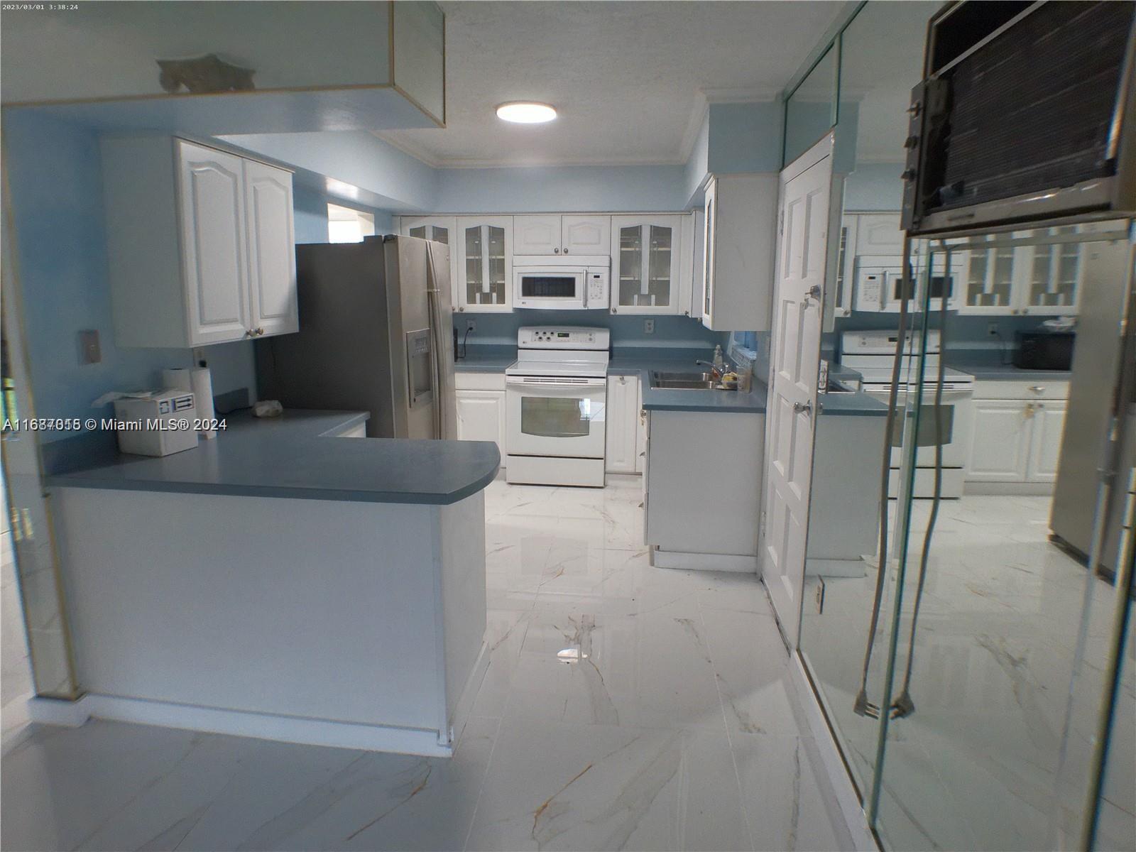 SCOTT LAKE MANOR SEC 3 - Residential Lease