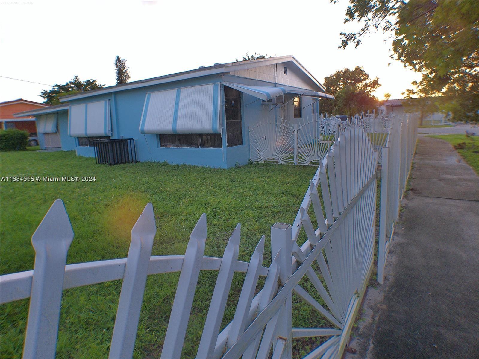 SCOTT LAKE MANOR SEC 3 - Residential Lease