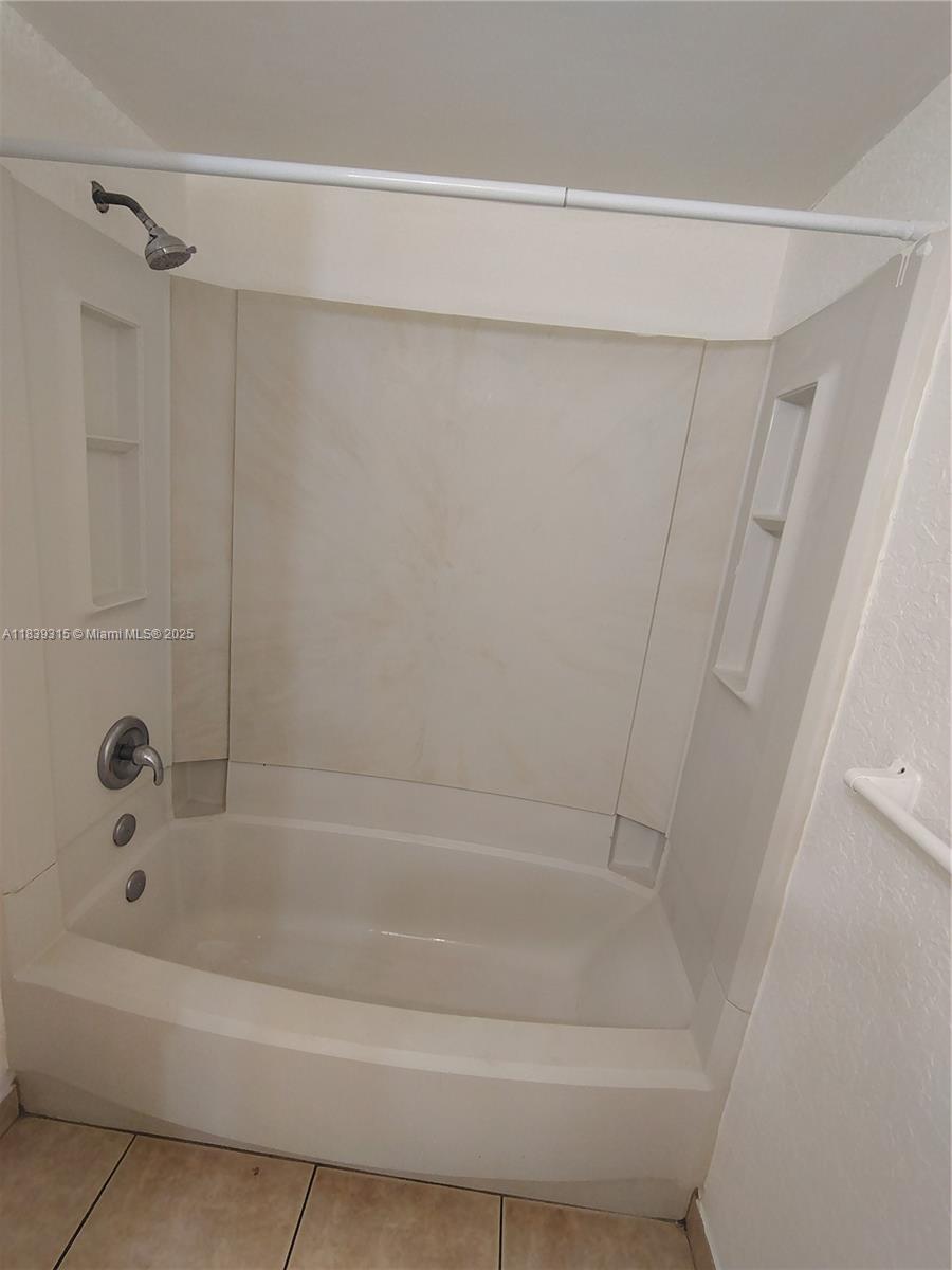 CORAL SPRINGS TOWER CLUB - Residential