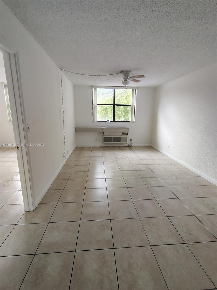 CORAL SPRINGS TOWER CLUB - Residential