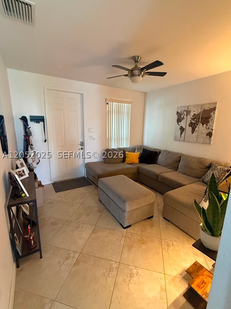 SILVER PALM WEST - Residential Lease