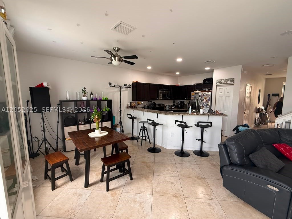 SILVER PALM WEST - Residential Lease