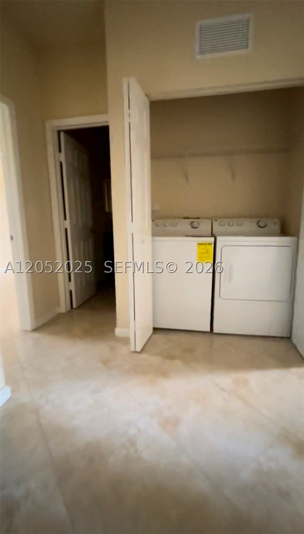 SILVER PALM WEST - Residential Lease
