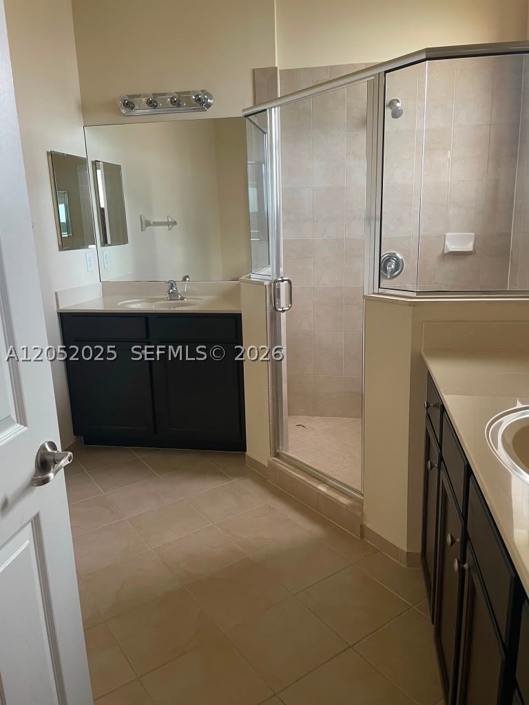 SILVER PALM WEST - Residential Lease