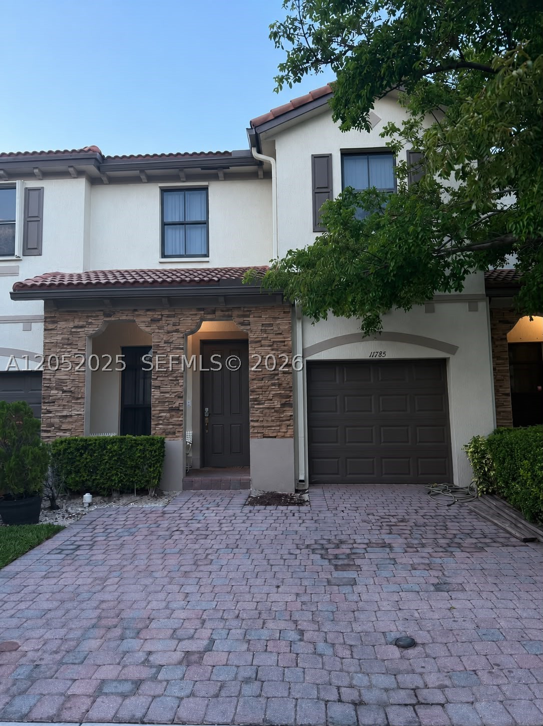 SILVER PALM WEST - Residential Lease