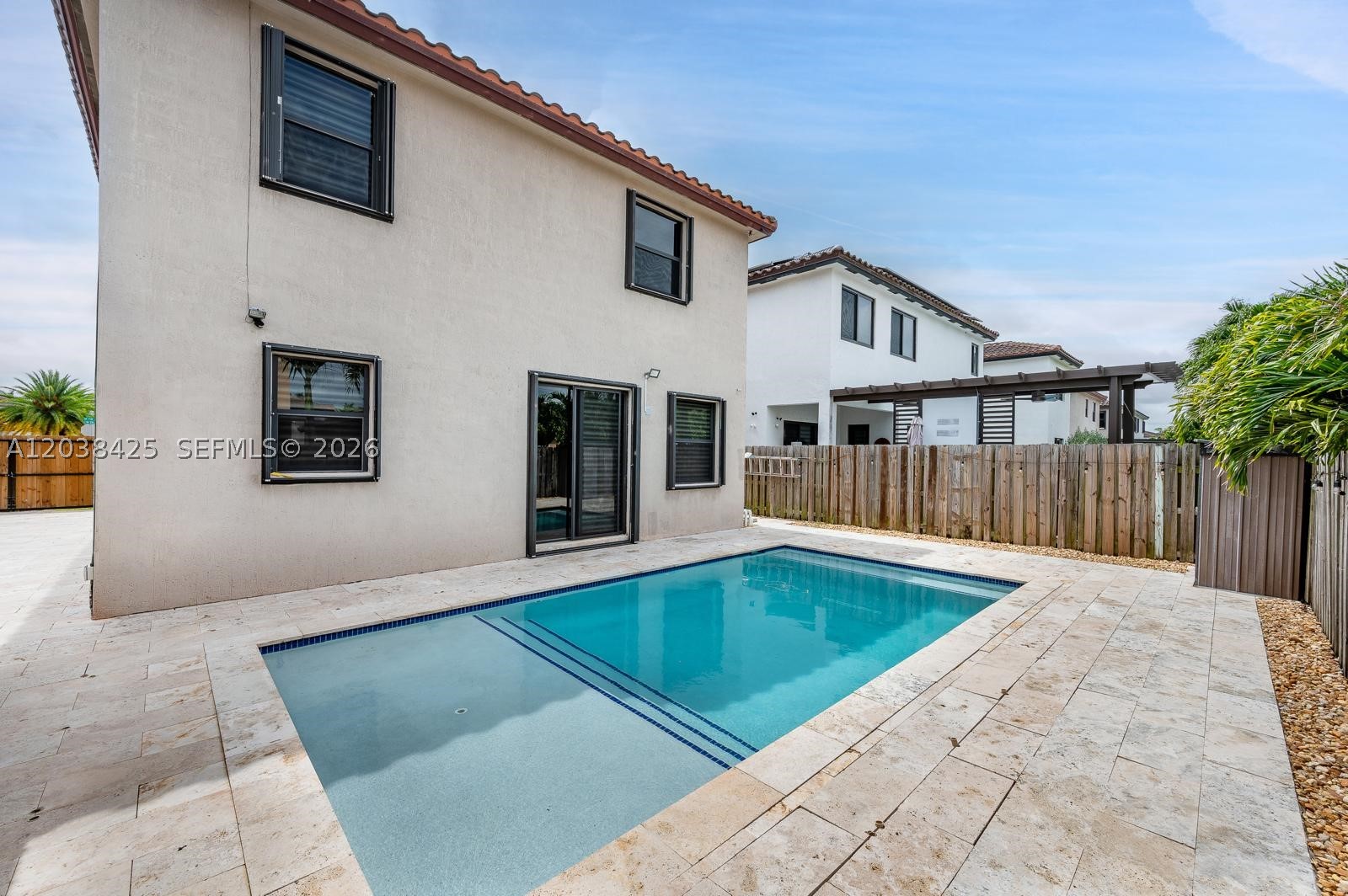 COCO PALM ESTATES - Residential Lease