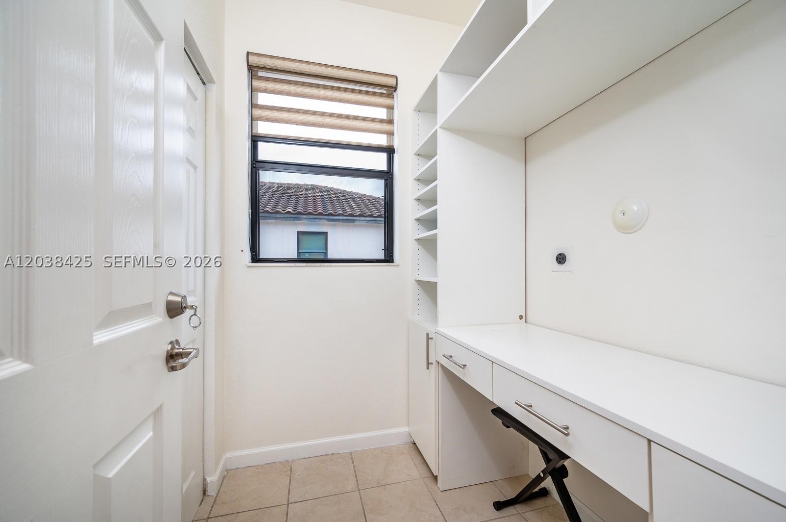COCO PALM ESTATES - Residential Lease